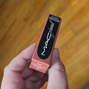 NEW ‼️ MULL IT TO THE MAX M·A·CXIMAL SILKY MATTE LIPSTICK